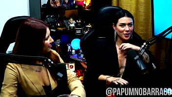 O podcast pegou fogo elas se chuparam bem gostoso a putaria rolou solta pápum no barraco