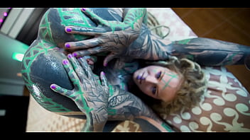 Inked babe craves anal gaping and messy cumplay