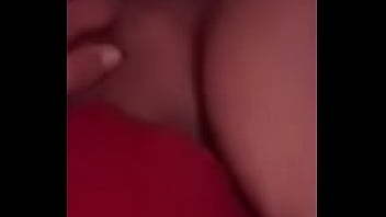 Ex girlfriend fingers herself on cam