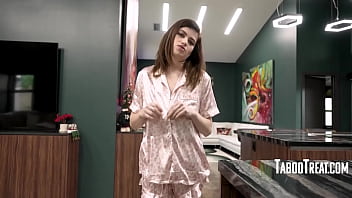 Sneaky sex with slut teen step daughter nicole rae cory chase luke longly