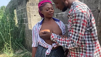 Exploring the big ass of a naughty african milf