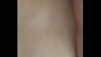 Mi madrastra crystal se masturba y me envía video súper caliente ella es muy culona y tetona