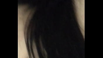 Mi madrastra crystal se masturba y me envía video súper caliente ella es muy culona y tetona