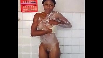 Yct girl sasha having a bath