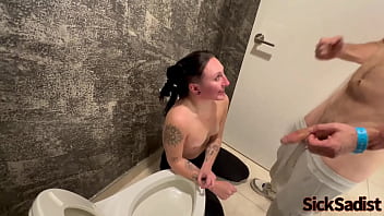 I get excited when they puke my piss up rxvenvxce