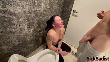 I get excited when they puke my piss up rxvenvxce