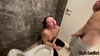 I get excited when they puke my piss up rxvenvxce