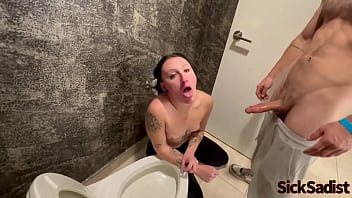 I get excited when they puke my piss up rxvenvxce