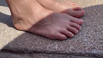 Feet feet feeeeeeeet