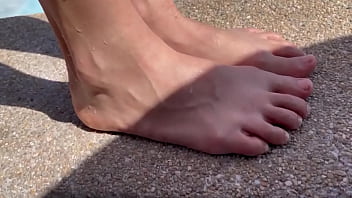 Feet feet feeeeeeeet