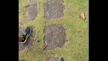 Caminhada matinal para quem ama conteúdos com legging e roupas coladas meu vip está cheinho de vídeos e fotos com minhas roupinhas sensuais de academia