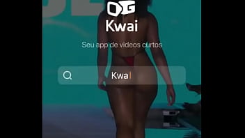 Gostosa Desfilando thumbnail