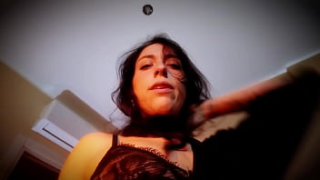 Striptease di nemesi dalla clip il disabile insicuro e l'assistente procellona