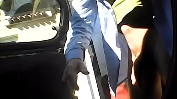 Fuera Del Auto thumbnail