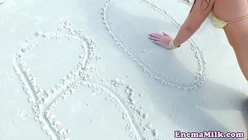 Roxy raye pussylicks alysa before squirting