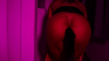 La fiesta del terror nos trae al domonio de vanemilfit para un gran trio video completo