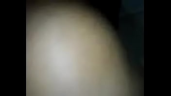 Morena rabuda dando 02