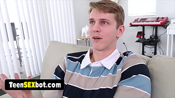 Blonde sex maniac milf gets double fucked