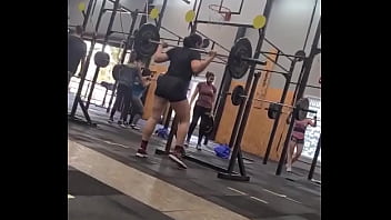 Seja mais forte que suas desculpas #crossfit #agachaquecresce #crossfitgirls