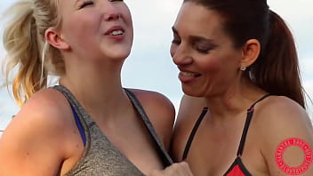 Hot mindi mink & samantha rone fuck during lesbian hiking date