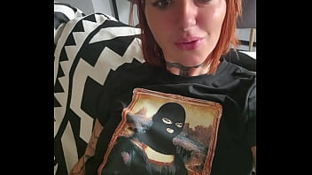 Des bisous mes petits cœurs je suis très chaude aujourd'hui si tu a envie