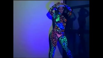 Vid 31140822 060045 800