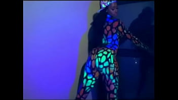 Vid 31140822 060045 800