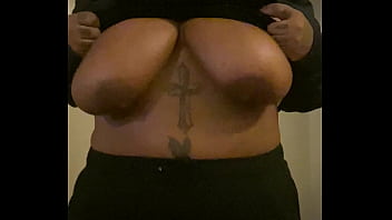 Hazelnutxxx it’s halloween you like