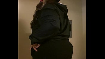 Hazelnutxxx it’s halloween you like