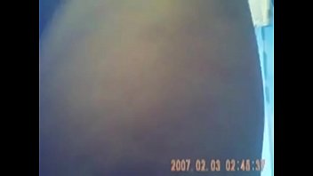 Stieftochter zeigt ihre enge teenyfotze