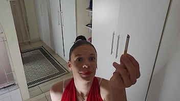 Bet you cant keep your pants on while watching me undress