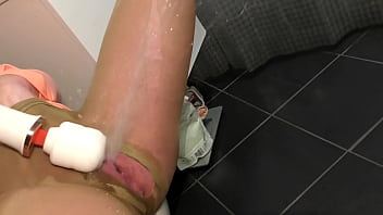 Strong stream pee on the wall and masturbate by magicwand in pantyhose and highheels