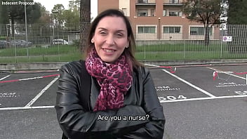 Esclusivo curvy italiana per 500€ si fa rompere il culo da uno sconosciuto english subtitles