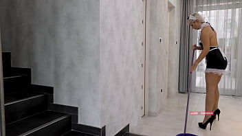 Pleasure for the maid short