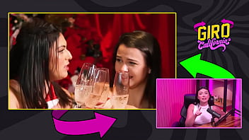 Ela usou o presente na bucetinha