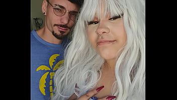 Big ninfeta provoca até ser macetada de fantasia