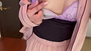 【女子大生のルーティン】 朝起きてパジャマでオナニーしたら甘い液でてきちゃいました。