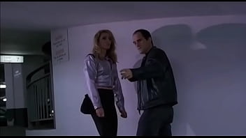 Prostituta follada con elías koteas en coche