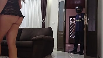 Motoboy foi demitido após ter vídeo vazado fazendo sexo com cliente casada durante entrega de aplicativo Motoboy foi demitido após ter vídeo vazado fazendo sexo com cliente casada durante entrega de aplicativo