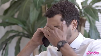 Alex jones gets his turn with newlywed siren kyler quinn tonight