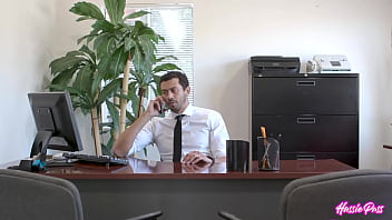 Alex jones gets his turn with newlywed siren kyler quinn tonight