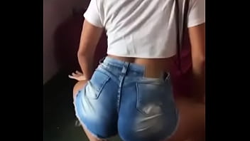 Novinha dançando funl