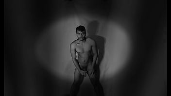 Divertida maturbacion en escala de grises numero uno caliente