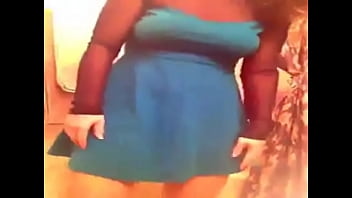 Dance with short dress no pantie and tits