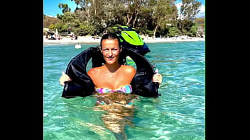 En vacances j’ai pu profiter de faire du jet j’ai adoré et toi tu en as