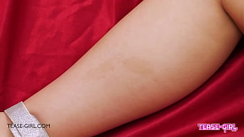 Amazingly hot teen girl masturbates for you