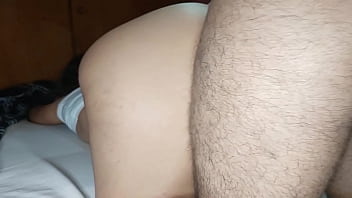 Gritaba para que la penetrara hasta el fondo