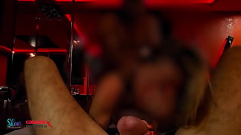 Dotado comeu a casada com força e meteu o pé nela