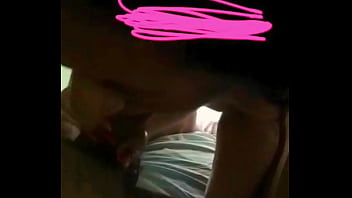 Morra putona comiendo pene grande