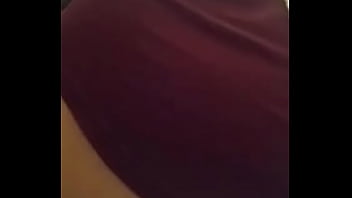 Risadinha gozando na rola